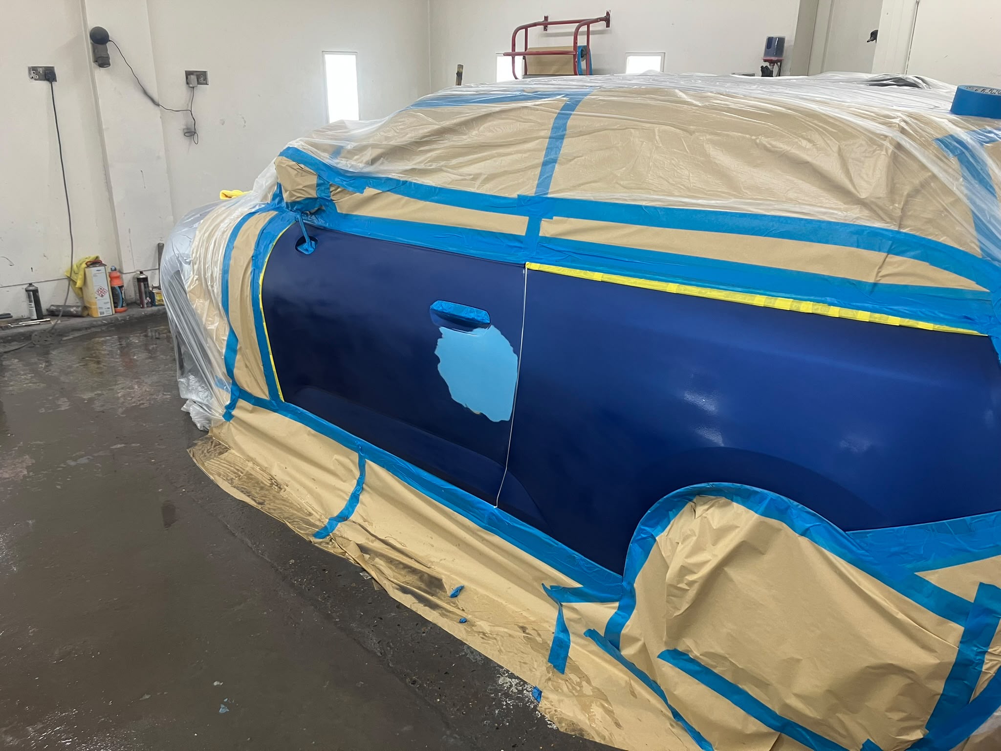 Vehicle bodywork and paint repair in the SP Vehicle Repairs workshop, image 30