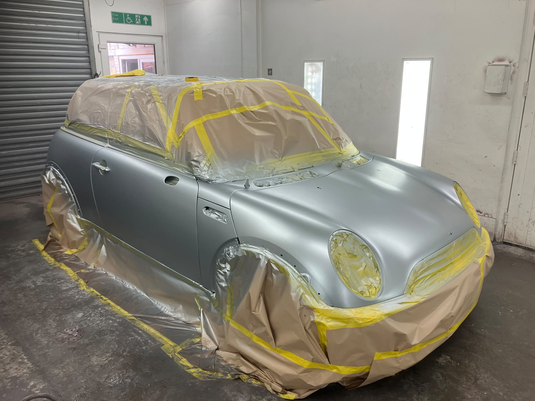 Vehicle bodywork and paint repair in the SP Vehicle Repairs workshop, image 93