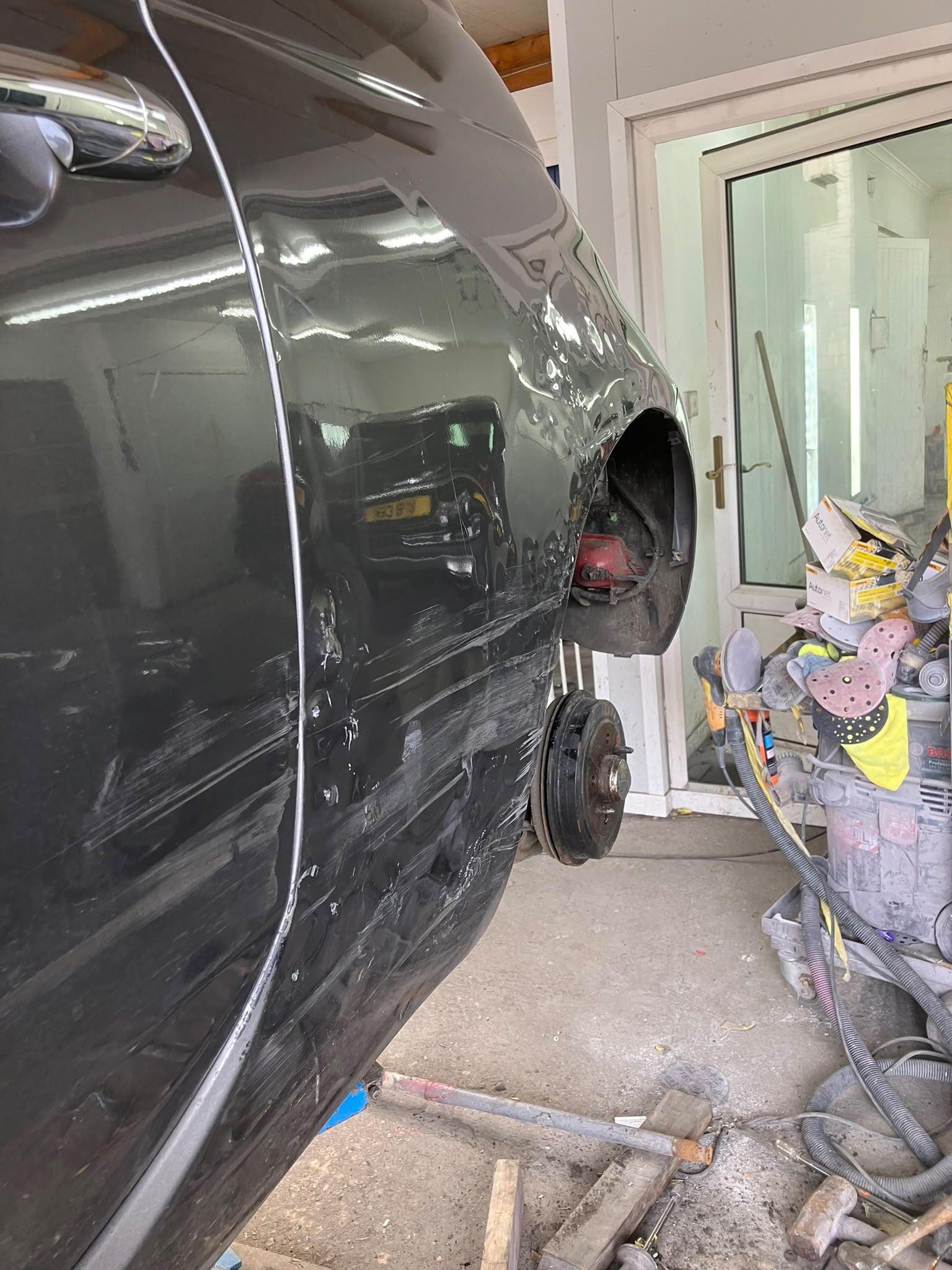 Vehicle bodywork and paint repair in the SP Vehicle Repairs workshop, image 105