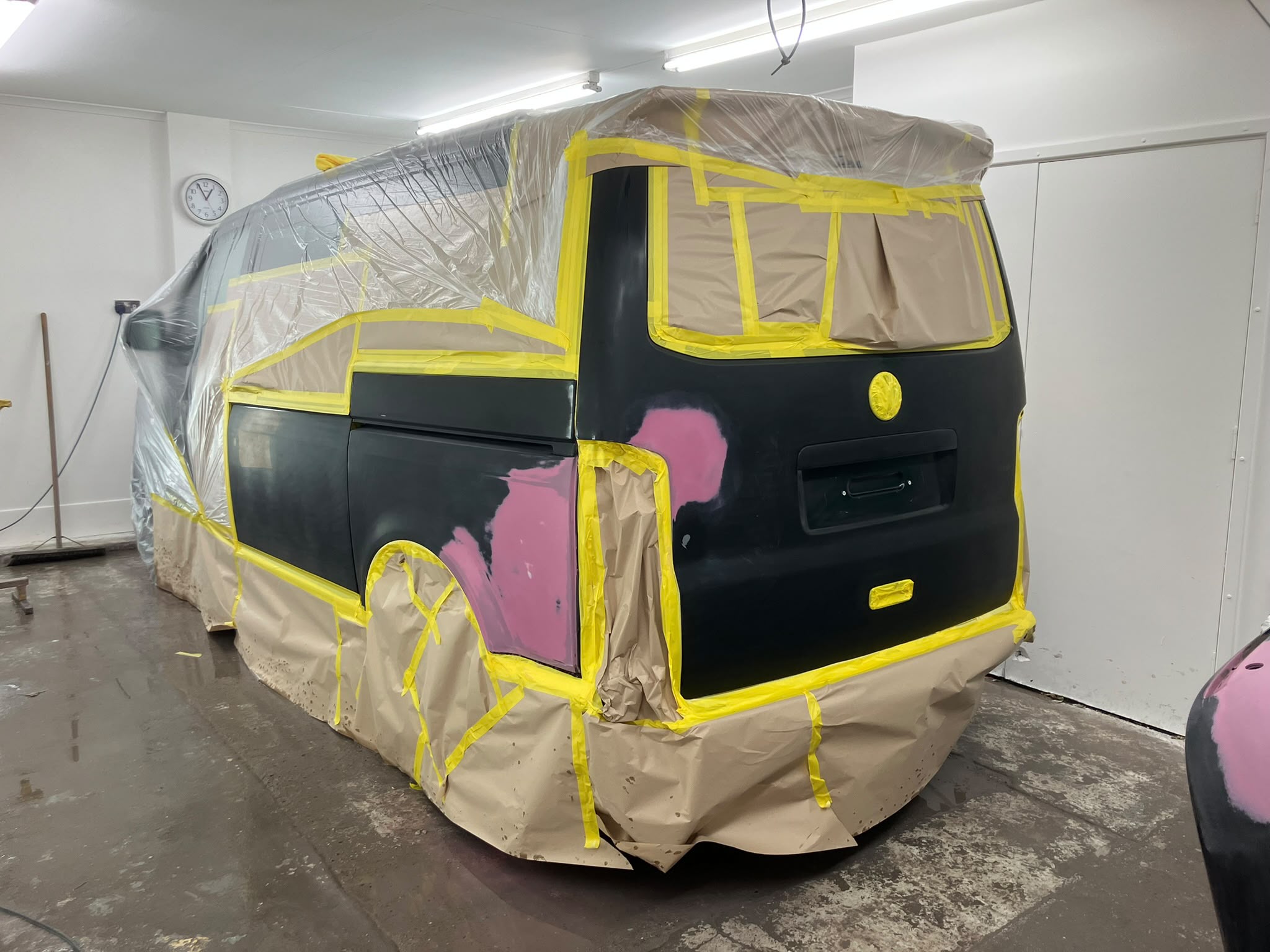 Vehicle bodywork and paint repair in the SP Vehicle Repairs workshop, image 111