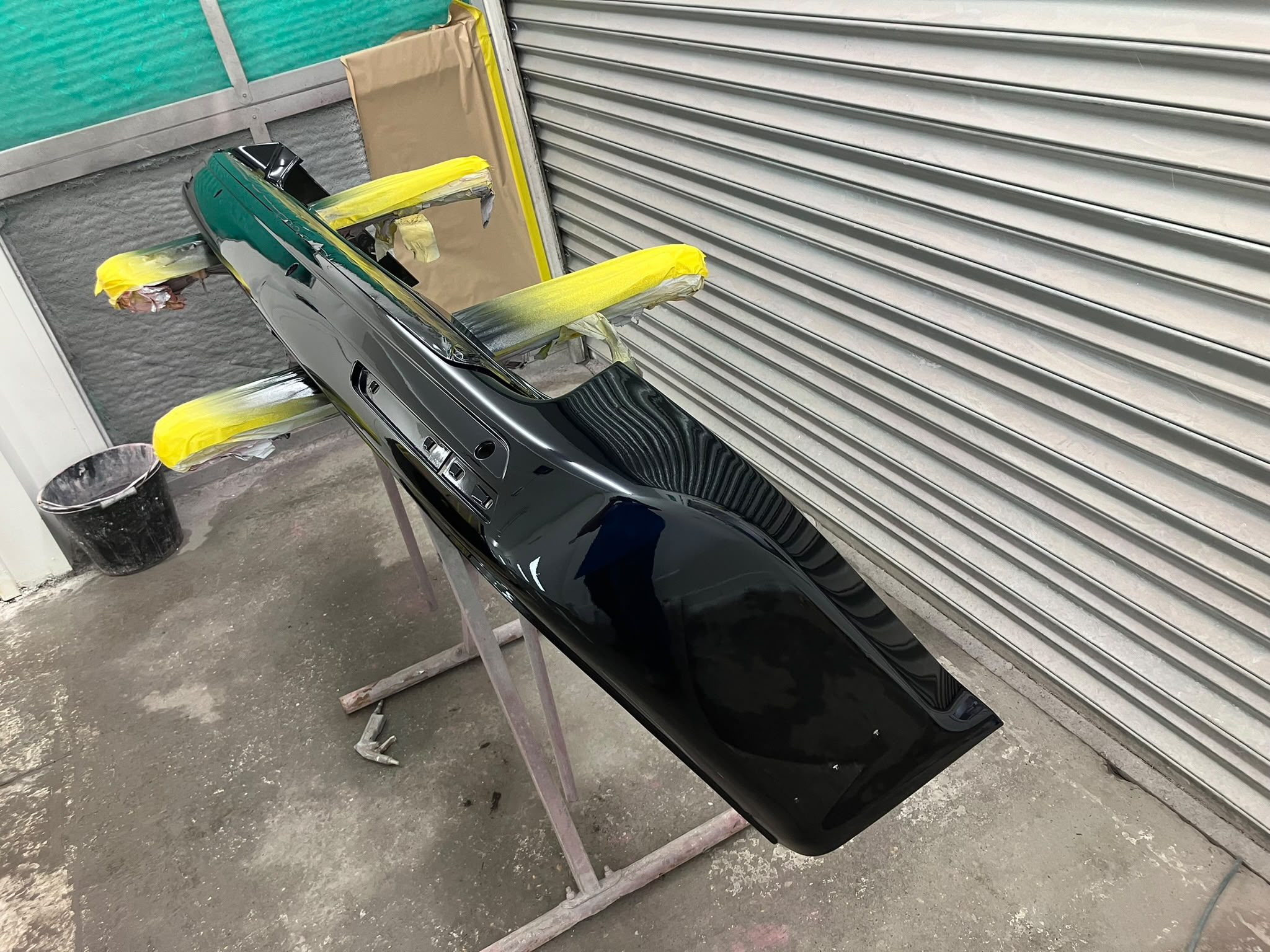 Vehicle bodywork and paint repair in the SP Vehicle Repairs workshop, image 112
