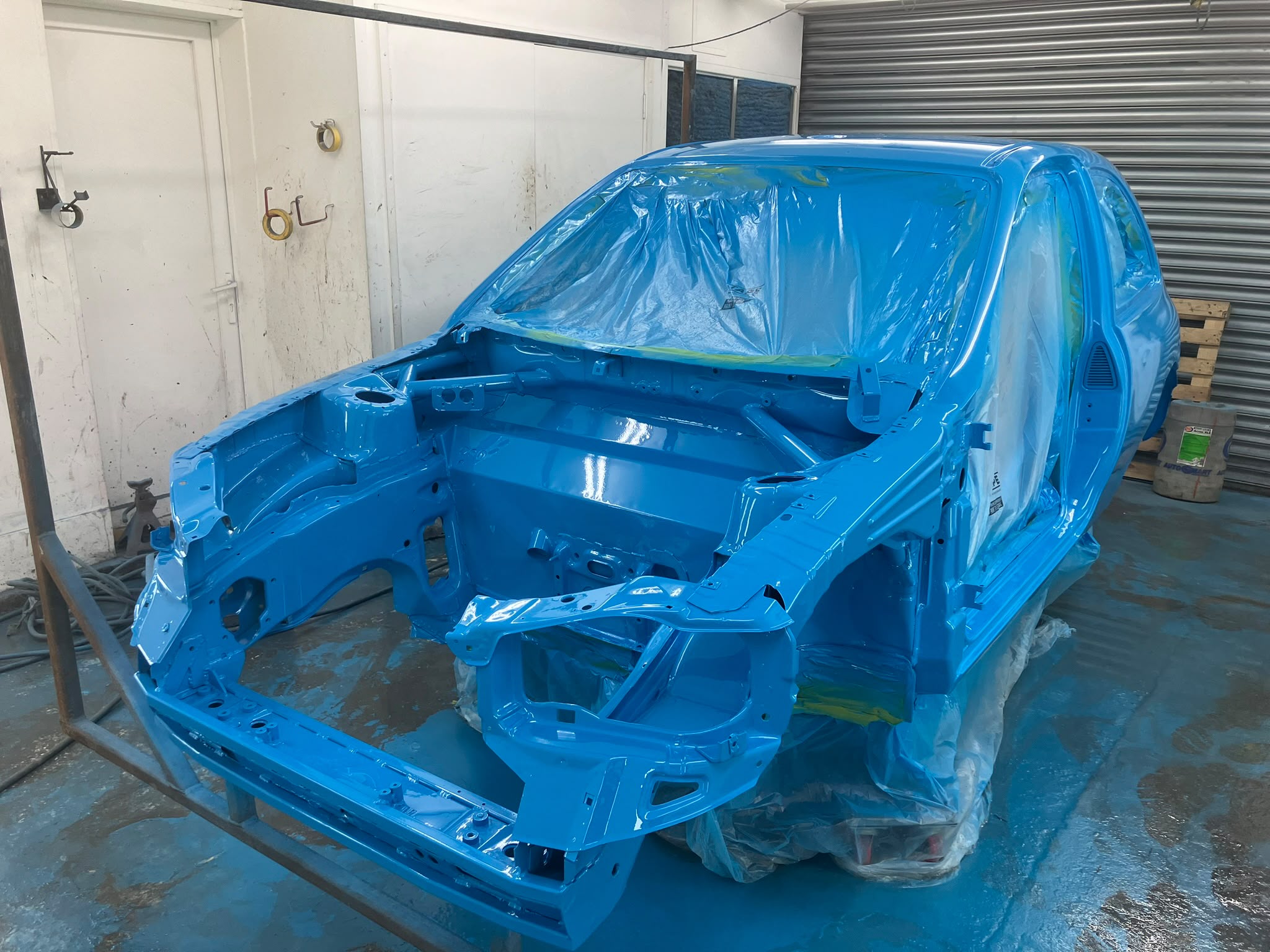 Vehicle bodywork and paint repair in the SP Vehicle Repairs workshop, image 115