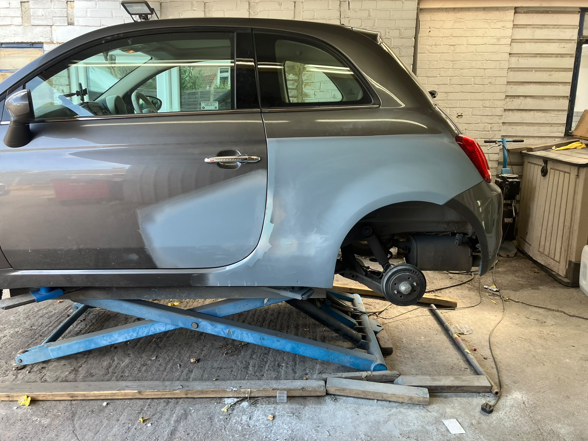Vehicle bodywork and paint repair in the SP Vehicle Repairs workshop, image 121